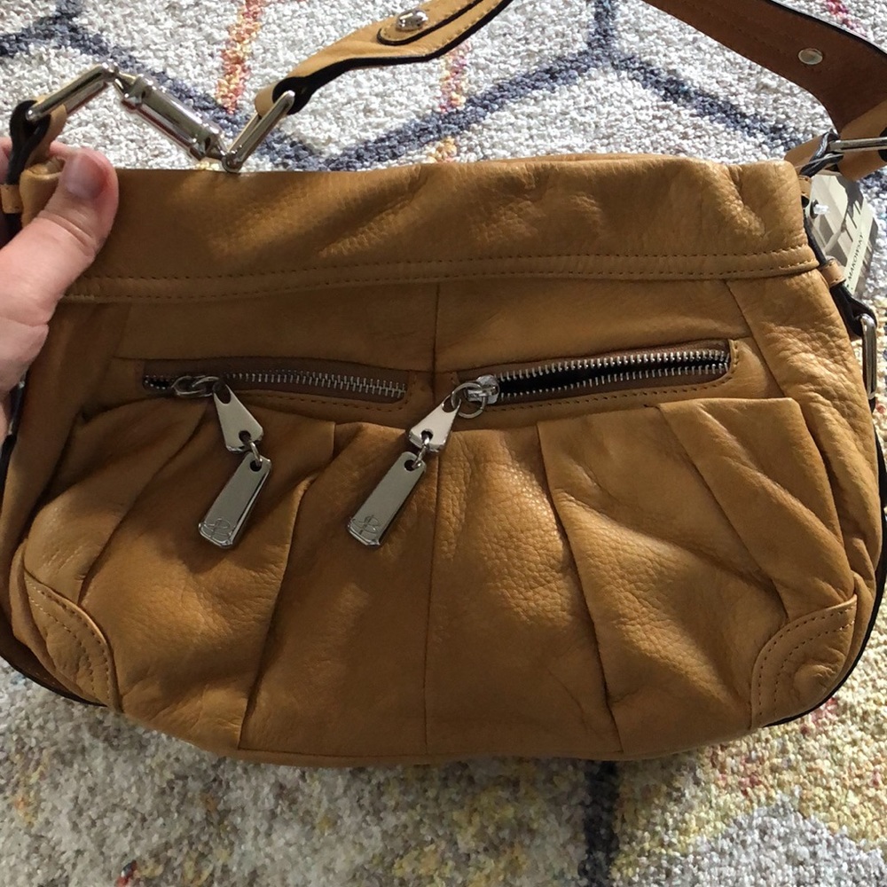 B. Makowsky Purse - Picture 2 of 11